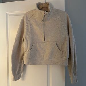 Lululemon cream Heather cropped scuba